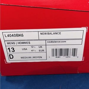 New Balance 4040 metal baseball cleats